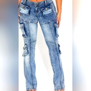 FASHION NOVA Women's Cargo Jeans - NEW